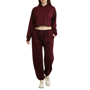 Conjuntos de chándal de diseño al por mayor para niñas, ropa deportiva, pantalones de chándal, ropa de mujer, chándal corto - Product Image 1