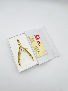 Cortacutículas de Acero Sostenible con Acabado Dorado al Plasma, Punta Fina y Afilada, para Manicura y Eliminación de Uñas Encarnadas - Product Image 2