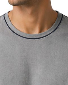 เสื้อกล้ามผู้ชายสีเทาอ่อน ผ้าคอตตอนเจอร์ซีย์พรีเมียม สำหรับออกกำลังกาย ฟิตเนส ลำลอง ใส่สบายในฤดูร้อน น้ำหนักเบา ระบายอากาศได้ดี ทรงพอดีตัว - Product Image 3