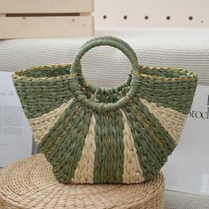 Sac à main, anneau en fil doré style campagnard, sac de plage tressé à la main en herbe, nouveau style, sac de vacances, sac polyvalent pour femme - Product Image 1