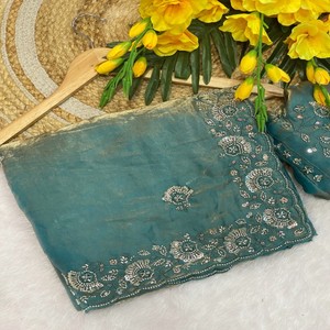 Sari VASTRA COTTAGE de Seda Satinada Premium con Elegantes Cuentas y Trabajo Cutdana, Diseño Estilo Bollywood, Colección para Fiestas - Product Image 3