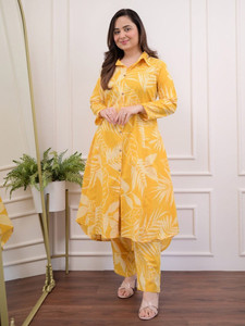 <b>Women</b> Digital Print Yellow Cotton Traditional <b>Kurta</b> Trousers Set Regular Fit Knee-Length Casual Wear Quick Dry India Pakistan - Product Image 3