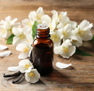 Aceite Esencial de Vainilla de Alta Calidad al por Mayor para Nutrición de la Piel, Cuidado del Cabello, Spa y Aromaterapia, Proveedor Mayorista OEM - Product Image 1