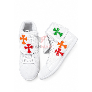 Chaussures de boxe en cuir premium, gants d'entraînement et de sparring durables de haute qualité, chaussures de boxe avec croix multiples - Product Image 2