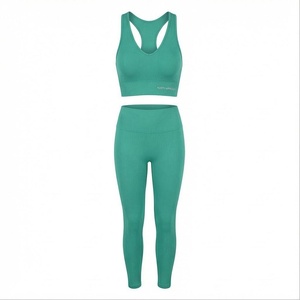 Conjunto de Yoga de 2 Piezas North Approach, Top Corto Deportivo y Leggings Largos, Verde Sólido, Ropa Deportiva sin Costuras - Product Image 1