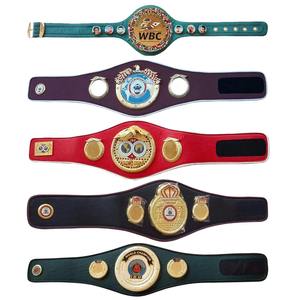 เข็มขัดแชมป์โลก WBC สำหรับมวย หนังสีเขียว ดีไซน์ลายธงชาติ พร้อมรูปนักมวย - Product Image 6