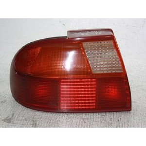 Support d'ampoule de feu arrière gauche d'occasion OEM 96BG13N004B pour Mondeo 1993-1996 - Product Image 1