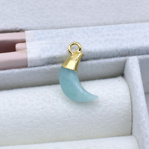 Colgante de Amazonita con Forma de Luna Creciente de 5x16mm, Chapado en Oro, Joyería Minimalista - Product Image 5