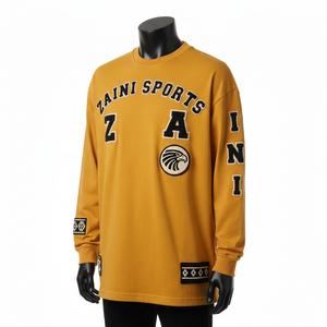 เสื้อยืดแขนยาวผู้ชาย 240 GSM ผ้าคอตตอนเนื้อหนัก สีเหลืองมัสตาร์ด ปักโลโก้ด้วยไหมเชนีล เสื้อยืดสตรีทแวร์สำหรับผู้ชาย - Product Image 4