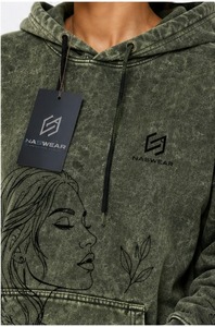 เสื้อฮู้ดดี้ผู้หญิงคุณภาพพรีเมียมแบบฟอกสี ลดราคาพิเศษ คอลเลคชั่นใหม่ปี 2025 รับผลิตตามแบบ ในราคาขายส่ง - Product Image 6
