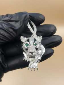 Colgante de Cabeza de Pantera con Incrustaciones de Moissanita, Plata de Ley 925 Bañada en Rodio, Amuleto de Lujo con Temática Animal, Joyería Unisex para Regalo - Product Image 3