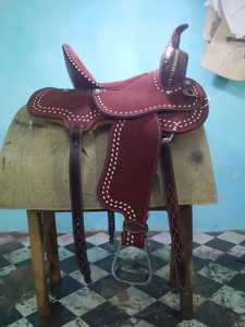 Sillín de color marrón de carreras de barril de caballo de cuero occidental de alta demanda con sillín occidental de punto de Buck DE AJUSTE DE ACERO INOXIDABLE - Product Image 5