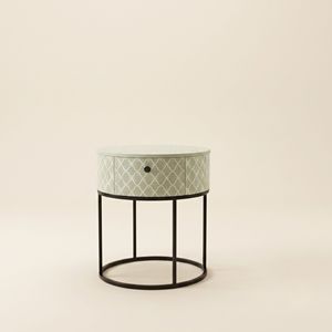 Table de chevet moderne en os incrusté, design marocain en treillis, pour appartement, chambre à coucher, mobilier de maison par VIKIS ARTS - Product Image 1