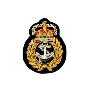 Fournisseur de patchs brodés faits main sur mesure, avec logos personnalisés, broderie fine, formes variées et production en gros - Product Image 2