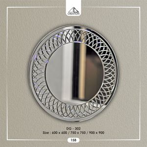 Cette magnifique pièce est un miroir mural rond à rainures en V, une véritable déclaration d'élégance classique et de design moderne. - Product Image 3