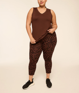 Leggings Capri de Punto con Estampado Floral, Transpirables, Antibacterianos, Casuales, para Mujer, Tallas Grandes, con Logotipo Personalizado OEM, Venta al Por Mayor, Económicos - Product Image 4