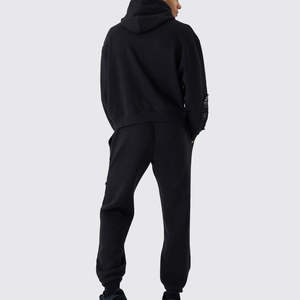 Conjunto Deportivo para Hombre, Sudadera con Capucha y Pantalones Jogger, Corte Ajustado, Colores Personalizables, Ecológico, Transpirable e Informal - Product Image 2