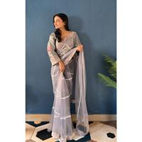 Blouse de sari élégante avec broderies de sequins et perles, modèle de créateur, pour mariages et fêtes, tenue traditionnelle pour femme, élégante