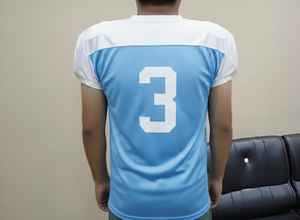 Maillot de football américain en polyester respirant et anti-humidité, vêtements de sport personnalisés pour équipes - Product Image 2