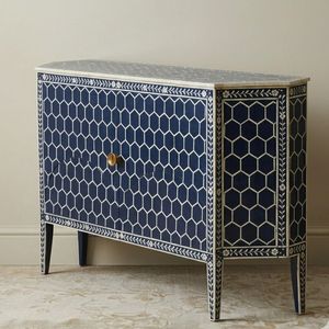 Aparador Rústico Moderno de Madera Maciza con Incrustaciones de Hueso, Mueble de Almacenamiento con Patrón Hexagonal Azul Marino, Mesa Consola para Sala de Estar - Product Image 2