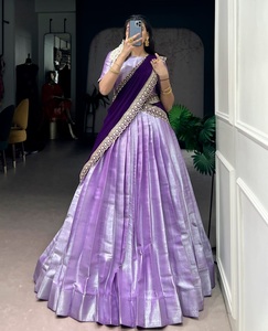 Lehenga Choli en soie jacquard violette avec broderie Zari, tenue indienne et pakistanaise pour mariage, fête et festival - Product Image 1