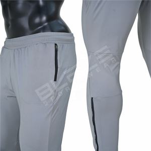 กางเกงวอร์มเล่นกีฬาสำหรับผู้ชายกางเกงวิ่งลายทางทรงตรงโค้งตรงมีโลโก้ออกแบบได้ตามต้องการ - Product Image 3