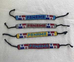 NOUSHAD HANDICRAFTS NH-693 สร้อยข้อมือลูกปัดทำมือประดับด้วยลูกปัดหินสีดำ/เหลือง/เงิน ดีไซน์ธงชาติปานามา สำหรับทำสร้อยข้อมือ - Product Image 1