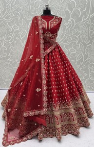 Prix d'usine OEM – Lehenga Choli en soie rouge de qualité supérieure, tenue ethnique indienne traditionnelle brodée, Ghagra de mariée en gros - Product Image 3
