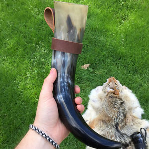 Cuerno de Búfalo para Beber, Hecho a Mano, Pulido, Estilo Romántico, Ecológico, de Alta Calidad, Diseño Vikingo Elegante, Recuerdo - Product Image 1