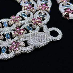 เครื่องประดับเงินแท้ 925 สร้อยคอและกำไลข้อมือแบบ Cuban Link รูปดอกไม้หลายดอก ประดับด้วยโมอิสซาไนต์หลากสีสัน - Product Image 6