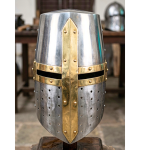 Casco de Cruz de latón medieval hecho a mano armadura de Caballero de acero y latón Ideal para recreación Cosplay o colección de exhibición - Product Image 3
