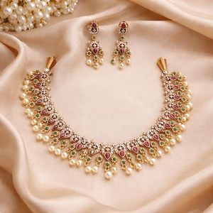 Indian Classic Women's Choker Wedding Engagement Anniversary Party Green Traditional Crystal Kundan Faux Pearl Alloy Gold Trendy - Product Image 2