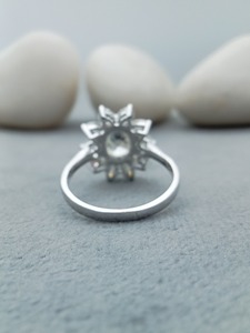 Anillo de Compromiso y Boda Clásico y Elegante con Diamante Solitario de 2 Quilates Cultivado en Laboratorio, VVS, para Mujer, Oro de 14k/18k, Corte Ovalado con Certificado IGI - Product Image 2