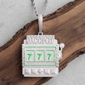 Collier pendentif Hip Hop Iced Out Bling 777 Jackpot en forme de machine à sous - Product Image 6