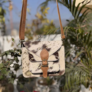 New Designer Sling Bag Western Cowhide Fur <b>Leather</b> Stylish <b>Handbag</b> Hair On Hide Fur Bohemian Hot Sale Women's Multi Uses Bag - Product Image 1