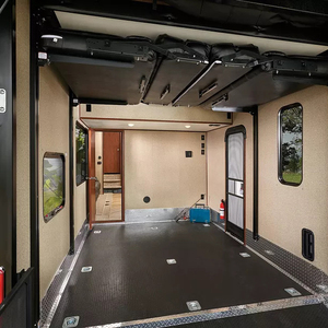 Caravane de voyage 4x4 en acier inoxydable avec cuisine, salle de bain et espace de couchage, type 5th Wheel Toy Hauler - Product Image 4