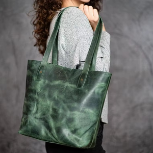Crunch <b>Leather</b> Green Tote Bag Decoration Charm Trendy Handbags for Women Design Fashion Tote Bag <b>Soft</b> <b>Leather</b> <b>Purse</b> - Product Image 1