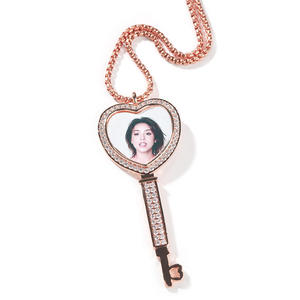 Collar con Colgante de Corazón Personalizado con Foto, Plata, Moissanita, Recuerdo de Amor, Chapado en Oro, Estilo Hiphop - Product Image 3