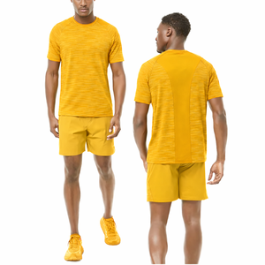 Vente en gros de t-shirts personnalisés pour hommes couleur moutarde, vêtements de sport à séchage rapide, t-shirt et short de sport respirants, style sportif tendance - Product Image 1