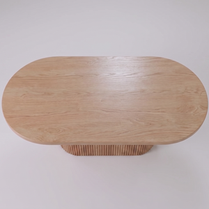 Table à manger ovale moderne en bois massif, table sur piétement cannelé, mobilier minimaliste Japandi pour la maison et les restaurants - Product Image 5