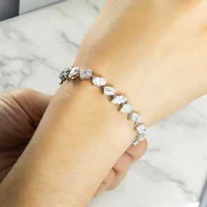 Bracelet satellite en platine à diamants multi-tailles au design unique, classique et élégant, cadeau de mariage disponible au prix direct usine - Product Image 3