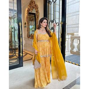 Salwar Kameez en polyester de créateur - Haut, bas et dupatta pour tenue de soirée - Product Image 6