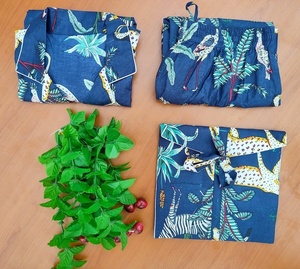 Ensemble de pyjama pour femmes en coton imprimé floral fait à la main, léger, doux pour la peau, séchage rapide, imprimé à la main, shorts décontractés - Product Image 5