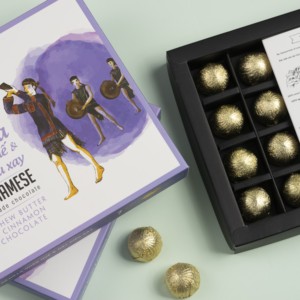 Premium Chocolate With <b>Cinnamon</b> And Cashew In Custom Gift Box As Wholesale Products In Bulk For Corporate Gifts - Product Image 4
