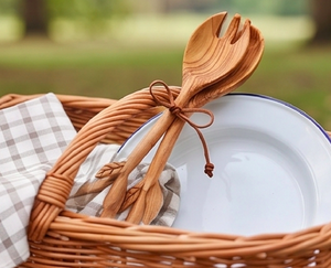 Ensemble de cuillères à salade en bois avec motif feuille, polies à la main, style nordique, écologiques, pour le camping et les événements - Product Image 3