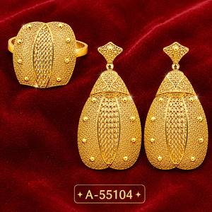 Clásicos Pendientes de Corazón con Incrustaciones de Coral y Perlas de Imitación, Chapados en Oro de 24K, Aleación de Zinc, para Mujer, Joyería de Fiesta, Modelo 55104 - Product Image 1