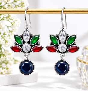 Vente en gros de boucles d'oreilles créoles tendance en acier inoxydable, style tribal bohème, multicolores et à motif floral |   Bijou ethnique en argent oxydé avec zircon - Product Image 4