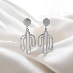 Pendientes Colgantes de Plata de Ley 925 para Mujer, Hechos a Mano, Grabados, Modernos, Minimalistas, con Diseño de Cactus Abstracto, para Compromiso y Boda - Product Image 3