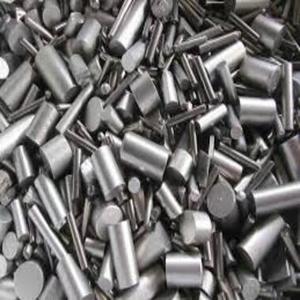 Chatarra de titanio de alta pureza (99%) disponible a granel, con una fuerte composición metálica y una resistencia duradera para la producción industrial. - Product Image 2