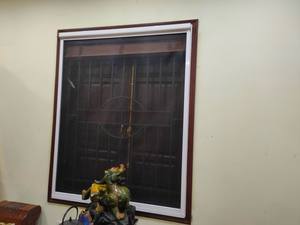 Puerta Mosquitera Plegable de Aluminio Resistente con Malla Antiinsectos de 20 Hilos de Fábrica - Product Image 3